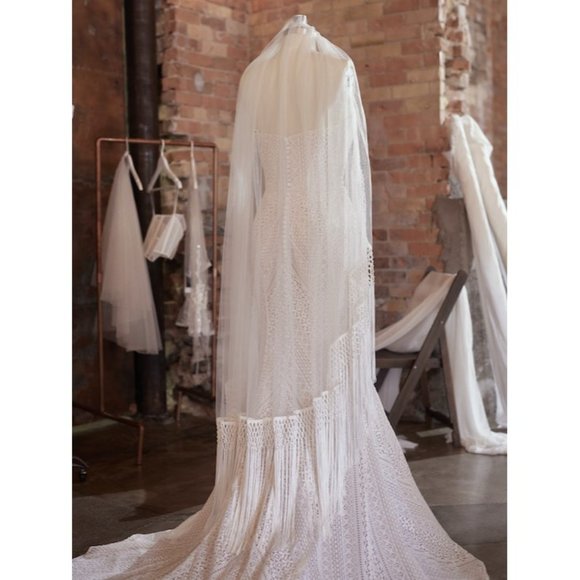 Maggie Sottero Dover Wedding Gown Size 14 NEW - Picture 8 of 11